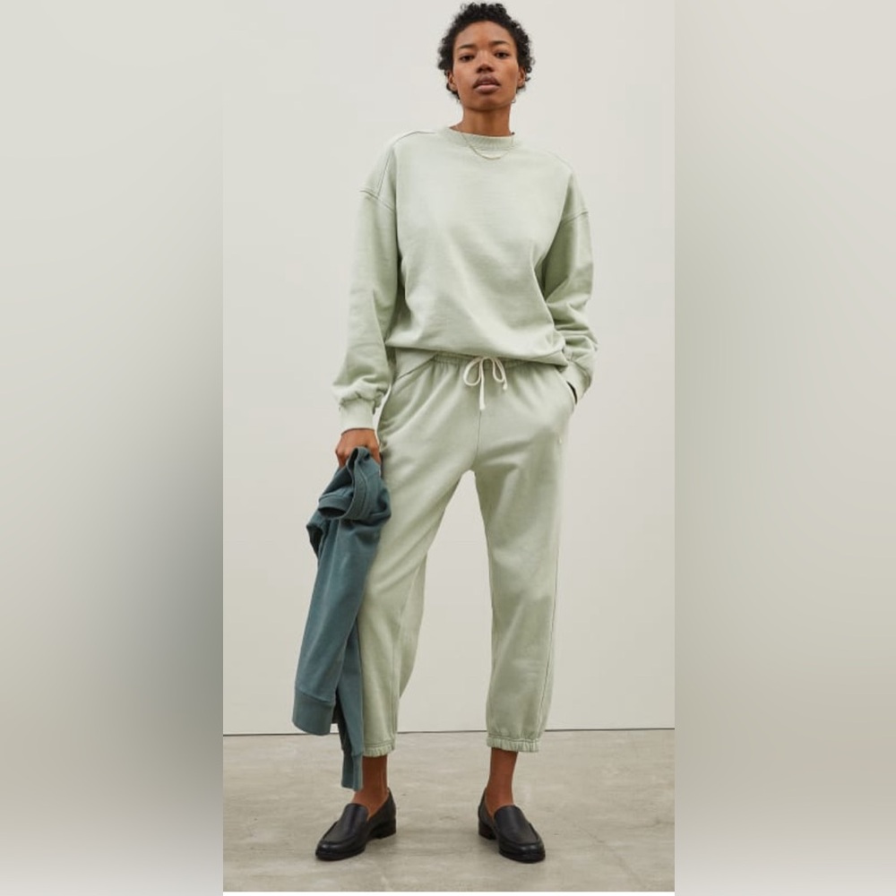 Everlane the track oversized crew and joggers, EUC